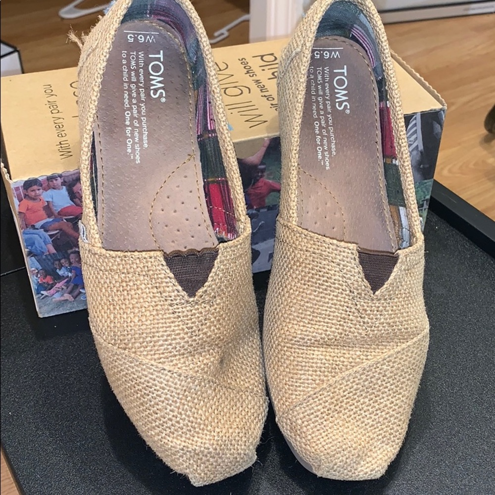 Toms natural burlap